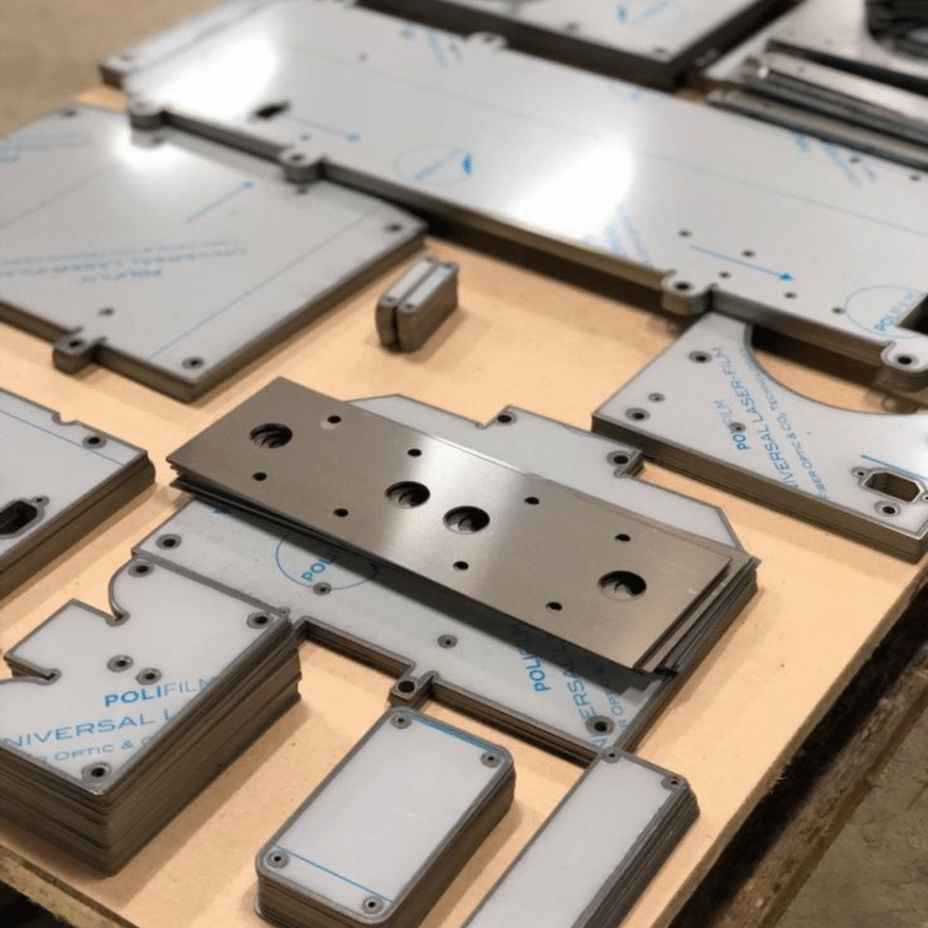 Imagem de peças aço inox cortadas a laser